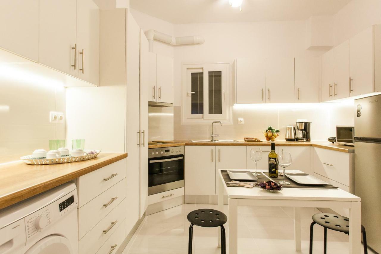Classy Private Double Rooms In Apartment Next To Acropolis Atenas Exterior foto